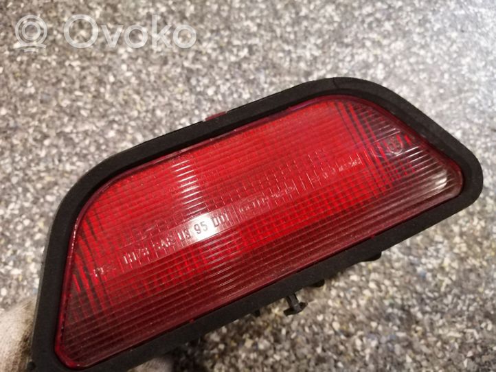 Mercedes-Benz ML W163 Luz de freno adicional/tercera A1638200156