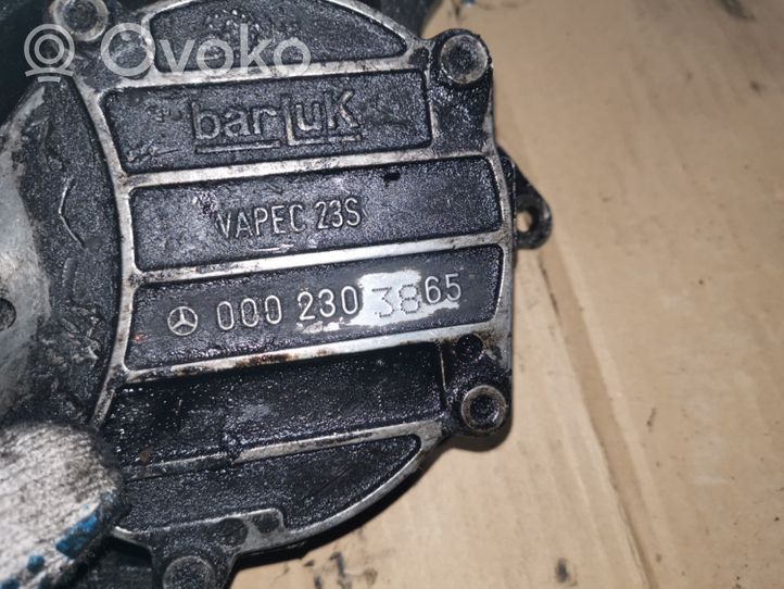 Mercedes-Benz Vito Viano W638 Pompe à vide 0002303865