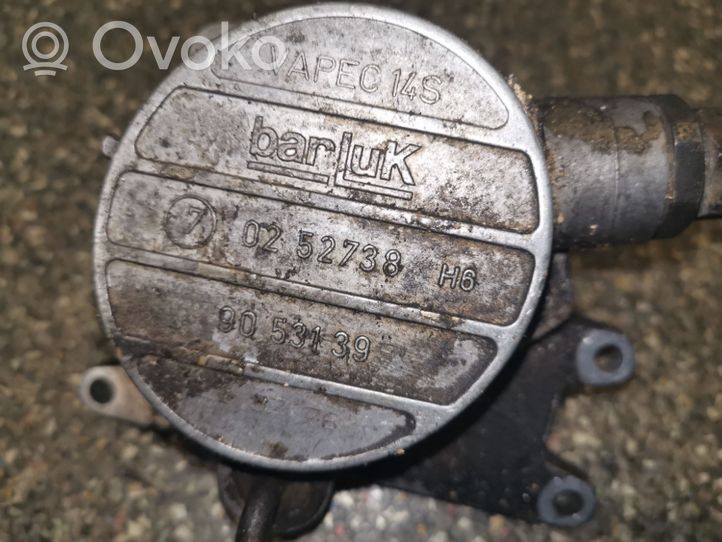 Opel Frontera B Pompe à vide 9053139