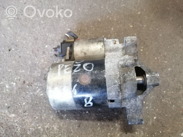 Citroen Saxo Starter motor M002T13081