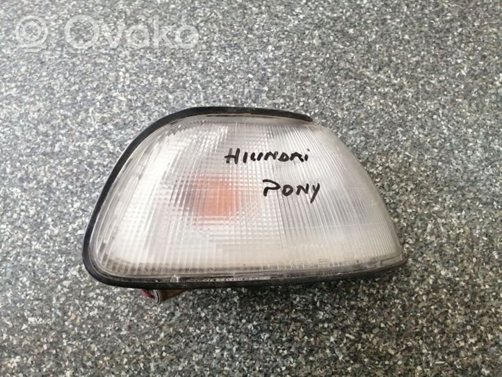 Hyundai Pony Front indicator light 01916