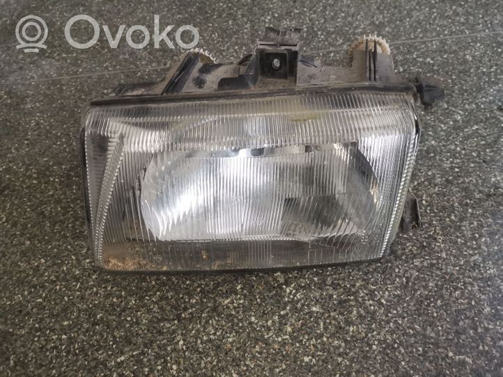 Seat Cordoba (6K) Lampa przednia 6K0941015