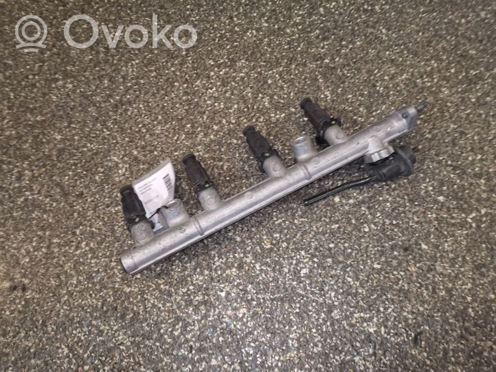 Hyundai Getz Injektoren Einspritzdüsen Satz Set 3531022600