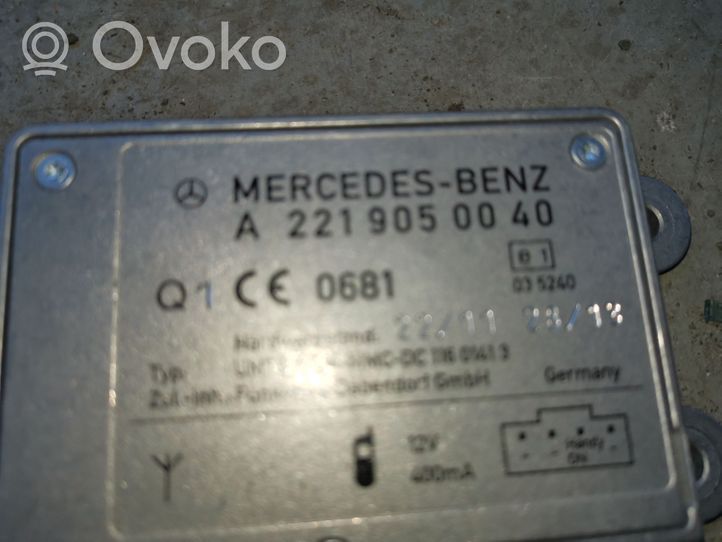 Mercedes-Benz ML W166 Pystyantennivahvistin A2219050040