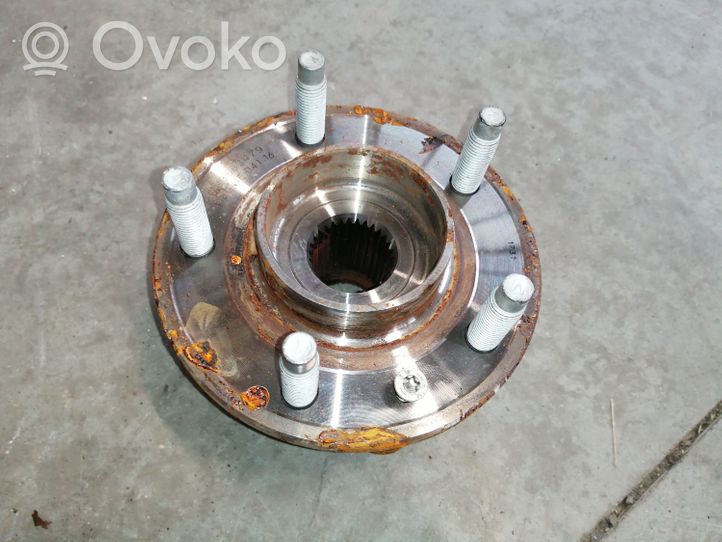 Opel Cascada Front wheel hub 13583479