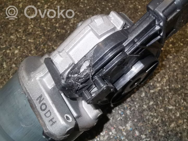 Hyundai Santa Fe Wiper motor 98100S1000