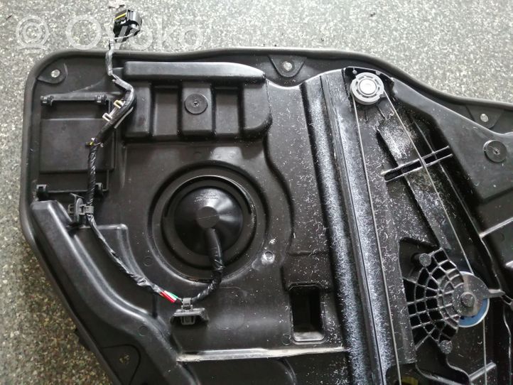Hyundai Santa Fe Mechanizm podnoszenia szyby tylnej bez silnika RM07B123