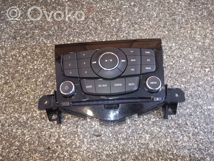 Chevrolet Cruze Console centrale, commande de multimédia l'unité principale 95485441