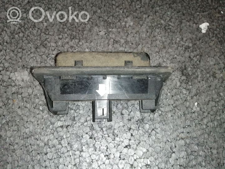 Renault Espace -  Grand espace IV Tailgate opening switch 8200002001