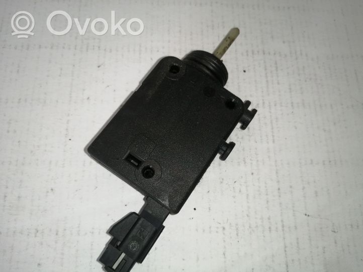 Opel Astra G Serratura del tappo del serbatoio del carburante 90589918