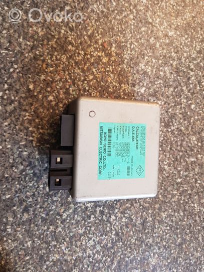 Renault Clio II Module confort 8200265136A