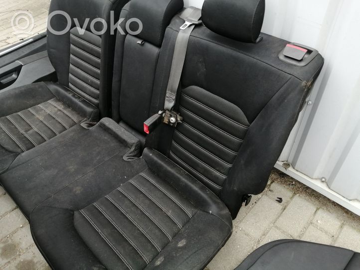 Ford Fusion II Set interni 