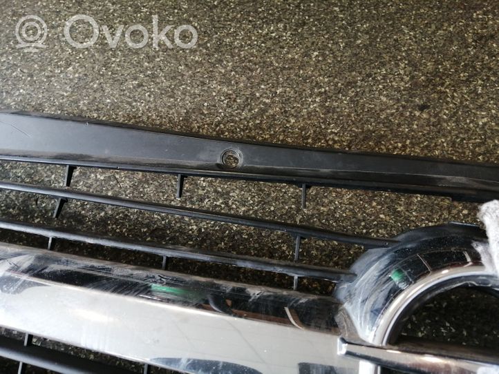 Opel Movano A Maskownica / Grill / Atrapa górna chłodnicy 8200233763