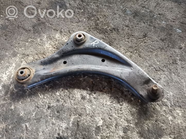 Nissan Leaf I (ZE0) Front lower control arm/wishbone 