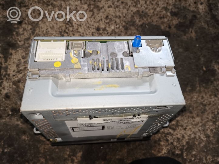 Nissan Qashqai+2 Radio/CD/DVD/GPS-pääyksikkö 7612830052