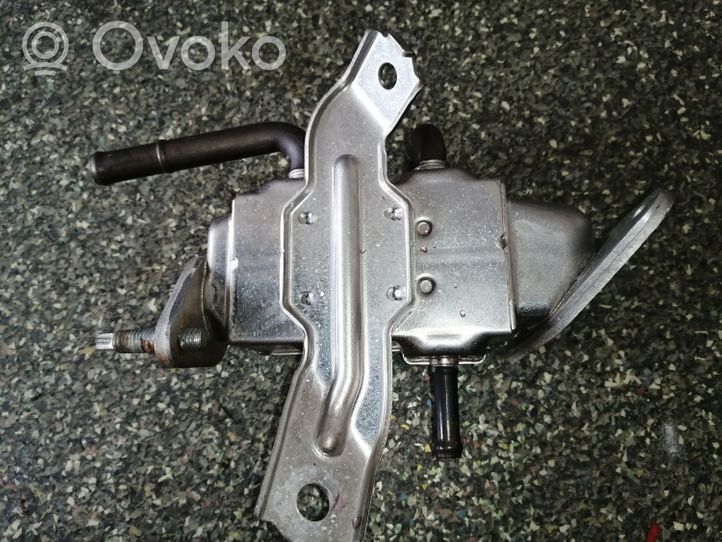 Toyota Yaris EGR-venttiili/lauhdutin 2205000020