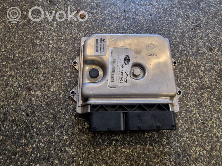 Fiat 500L Engine control unit/module 51981622