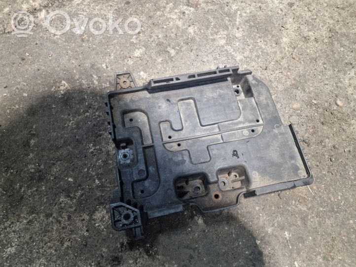 Hyundai i40 Battery box tray 