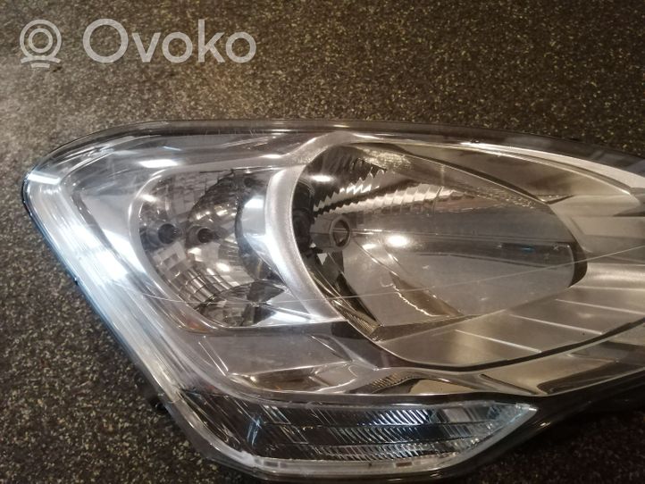 Citroen Berlingo Lampa przednia 9682828180