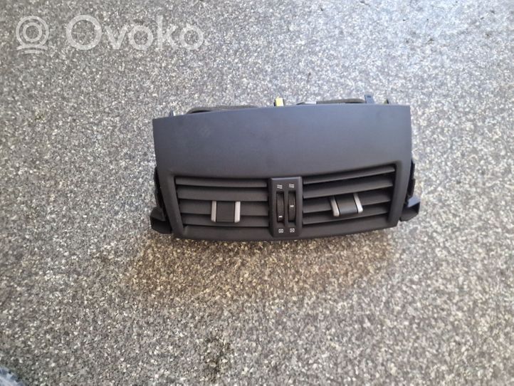 Toyota RAV 4 (XA30) Dysze / Kratki środkowego nawiewu deski rozdzielczej 