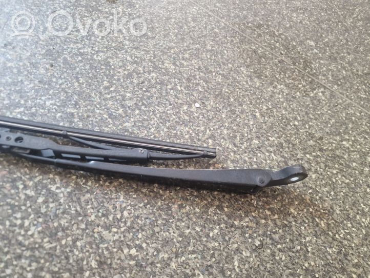 Volkswagen PASSAT B5 Rear wiper blade arm 