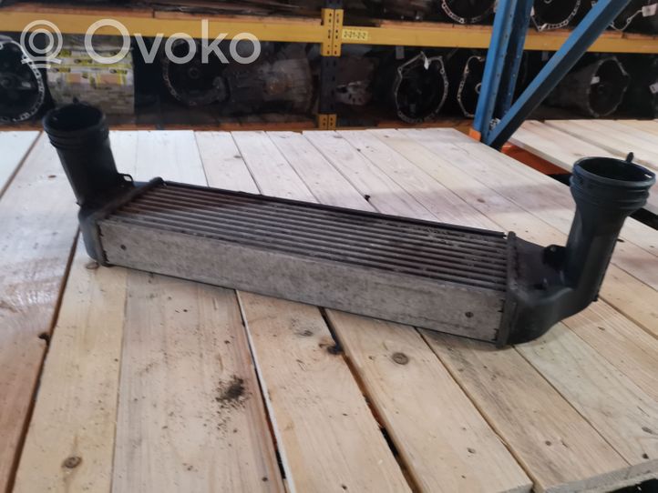 BMW X3 E83 Chłodnica powietrza doładowującego / Intercooler 