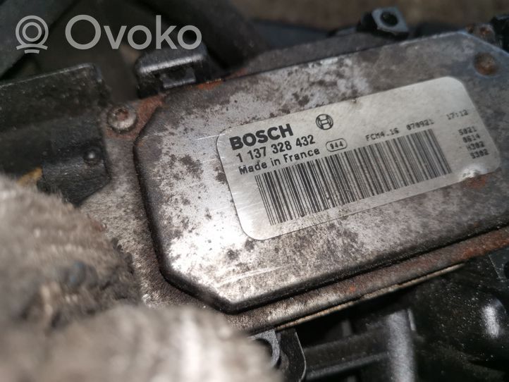 Volvo V70 Ventiliatorių komplektas 30792924
