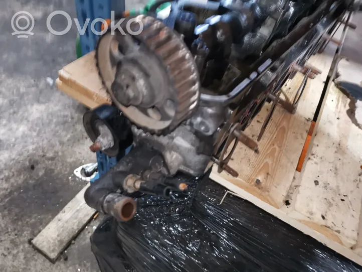 Volvo V70 Engine head 