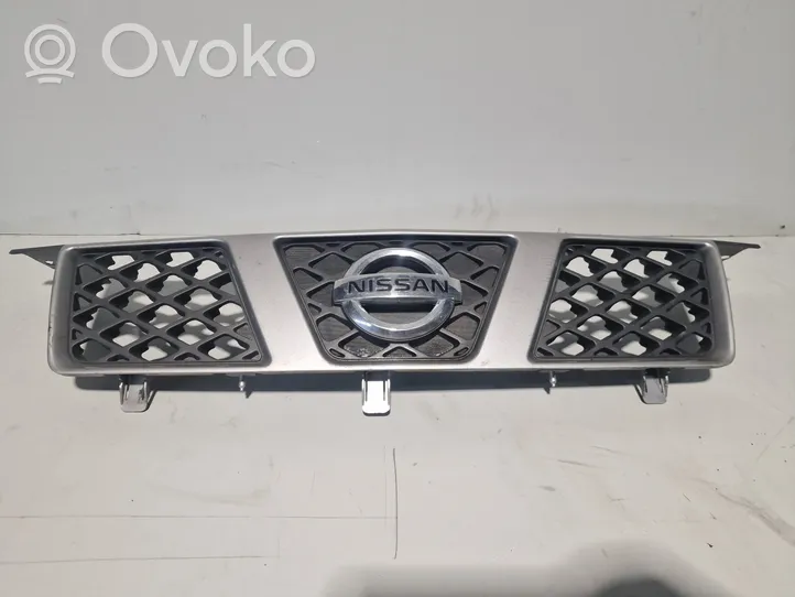 Nissan X-Trail T30 Grille calandre supérieure de pare-chocs avant 