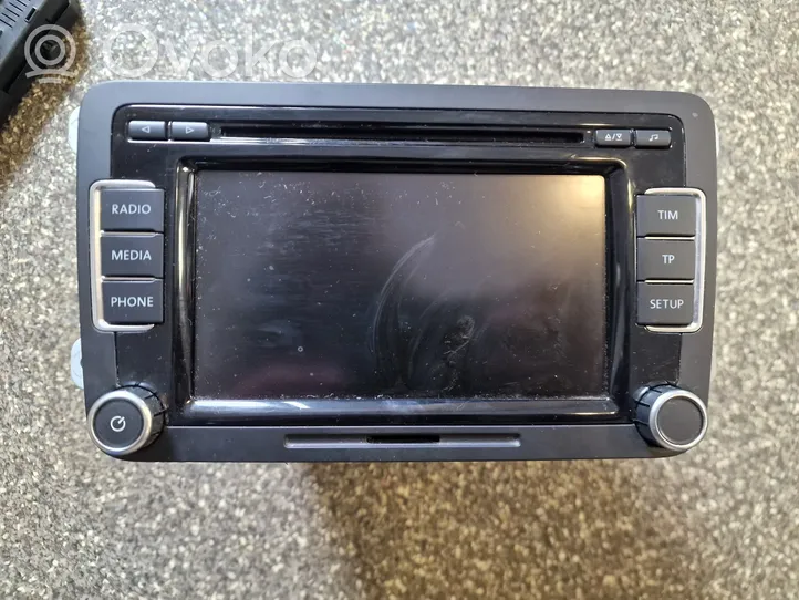 Volkswagen Scirocco Panel / Radioodtwarzacz CD/DVD/GPS 3C8035195