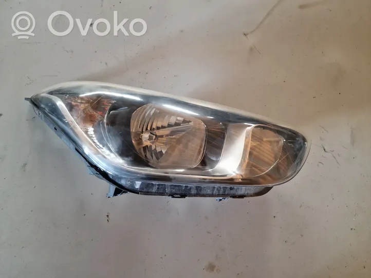 Hyundai i20 (PB PBT) Lampa przednia 921024P500