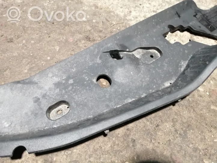 Toyota Verso Moldura del radiador 532890F050