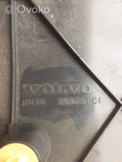 Volvo XC90 Poszycie / Tapicerka tylnej klapy bagażnika 10158
