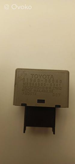 Toyota Avensis T250 Relè lampeggiatore d'emergenza 8198005040