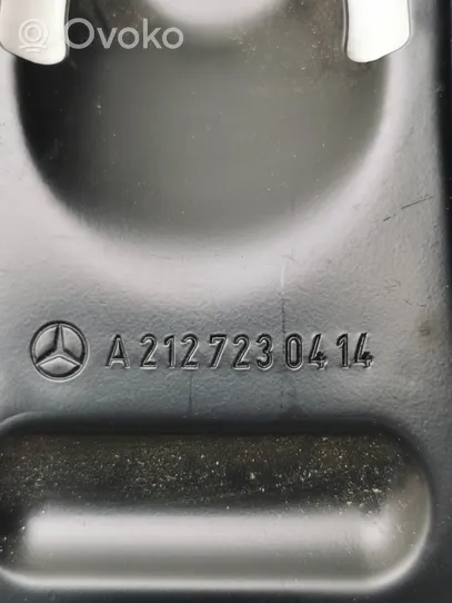 Mercedes-Benz E W212 Altro elemento di rivestimento della portiera anteriore A2127230414