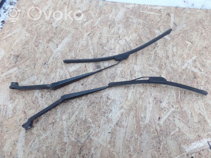 Subaru Legacy Braccio della spazzola tergicristallo anteriore NWB7622