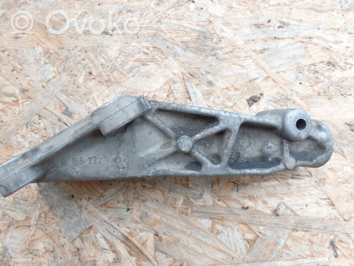 Mercedes-Benz A W168 Engine mounting bracket 