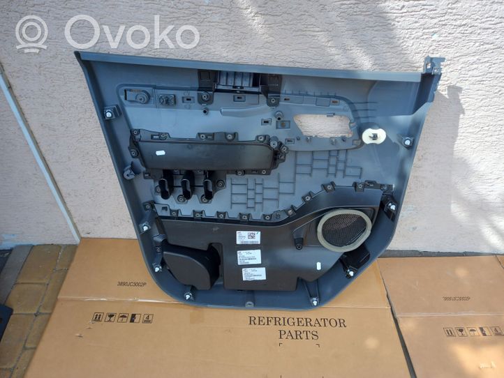 Toyota Proace Rivestimento del pannello della portiera anteriore 98082243ZM