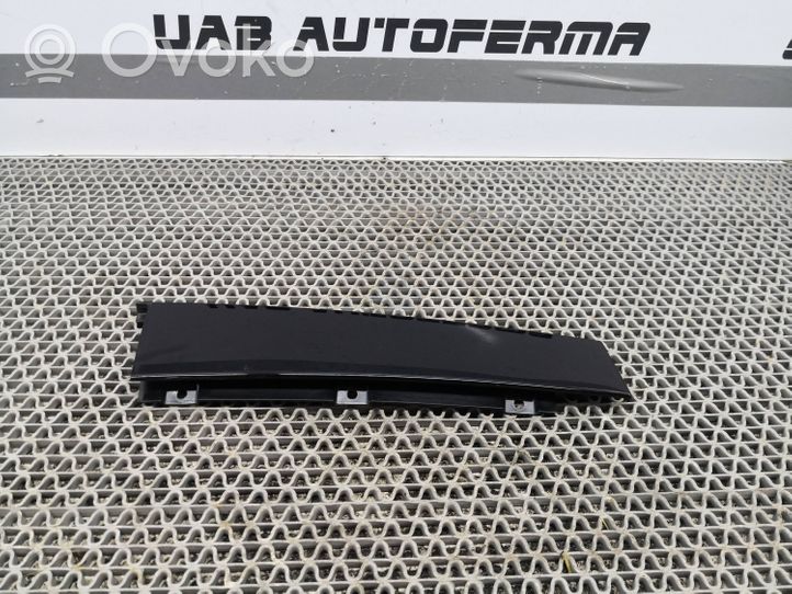 Audi Q2 - Rivestimento modanatura del vetro della portiera posteriore 81A839901