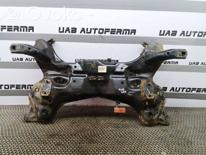 Hyundai i30 Priekinis traversas 62401A6400