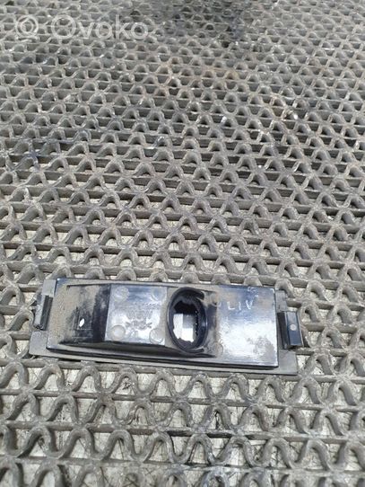 KIA Ceed Lampa oświetlenia tylnej tablicy rejestracyjnej 925011M300