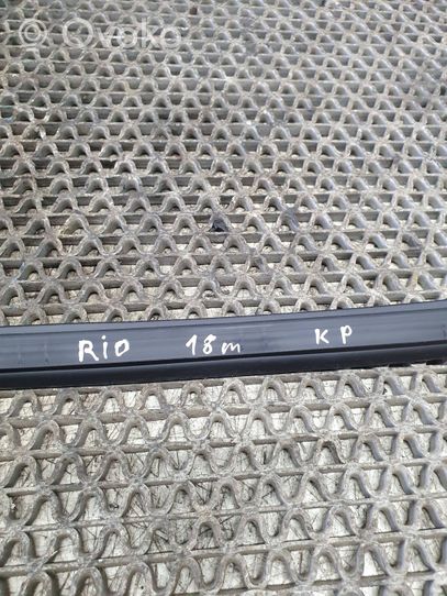 KIA Rio Etuoven ikkunalasin kumitiiviste 