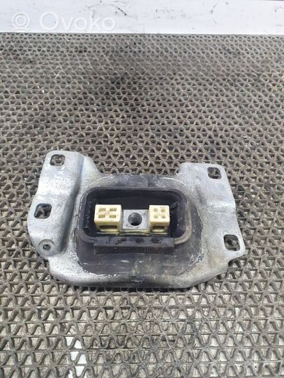 Ford Focus Supporto della scatola del cambio V617M121