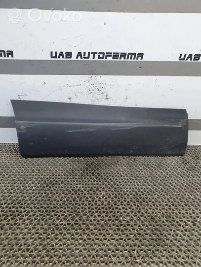 Nissan Qashqai Rivestimento portiera posteriore (modanatura) 828704EA0A