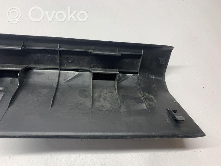 Mitsubishi ASX Etuoven kynnyksen suojalista 7656A036