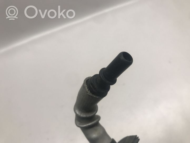 Volkswagen Touareg II Linea/tubo/manicotto del vuoto 7P0611932