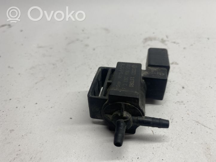 Volkswagen Touareg II Electrovanne soupape de dépression 037906283C