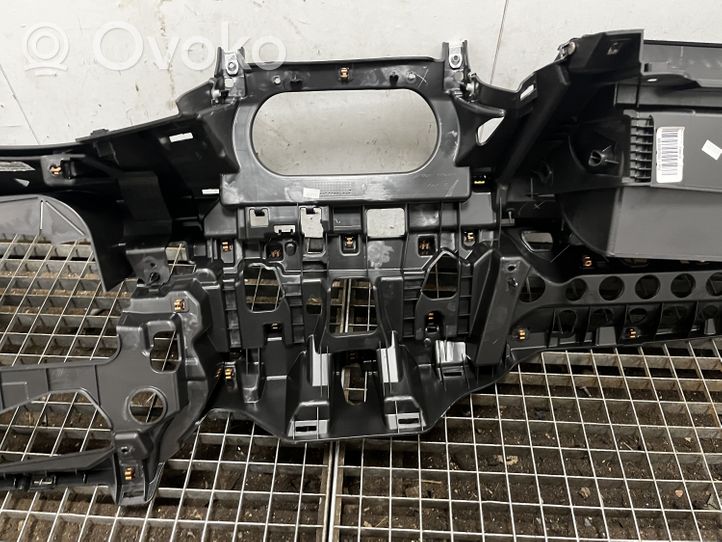 Chevrolet Camaro Revestimiento de los botones de la parte inferior del panel 84017368