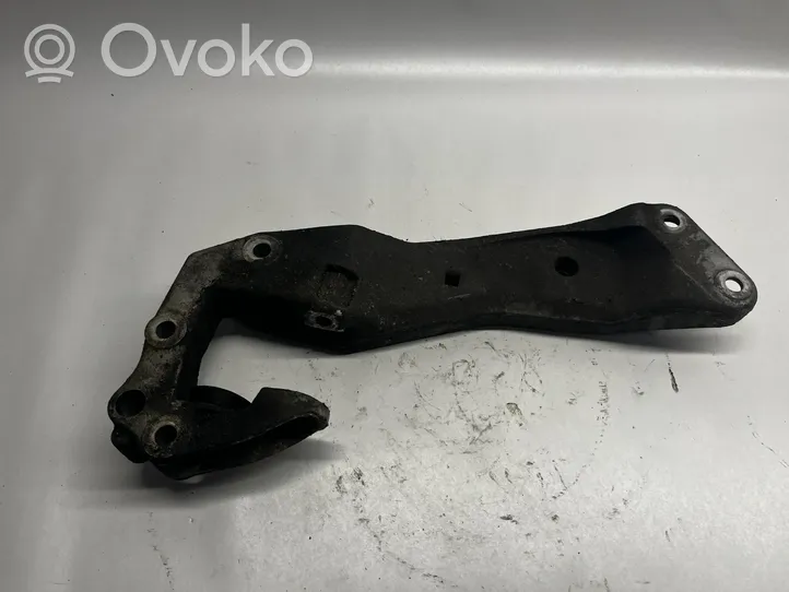 BMW 5 GT F07 Support de boîte de vitesses 24168110