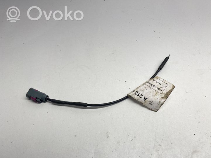 Mercedes-Benz E W213 GPS-pystyantenni A2139050480